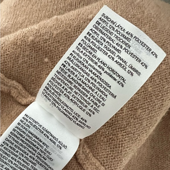 H&M Sweater Dress - Picture 3 of 10